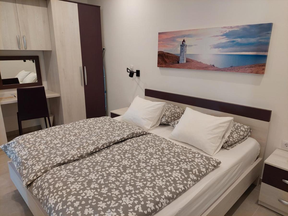 Gavza Sky View Apartment Cres Bagian luar foto