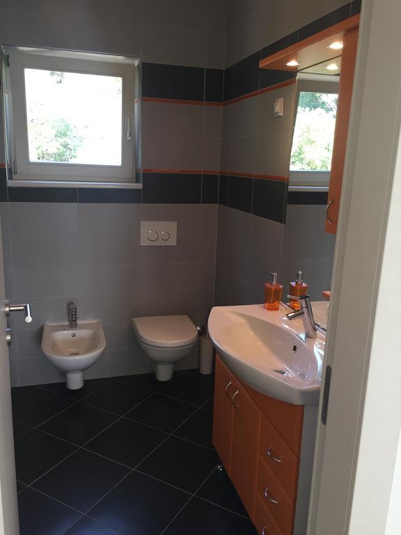 Gavza Sky View Apartment Cres Bagian luar foto