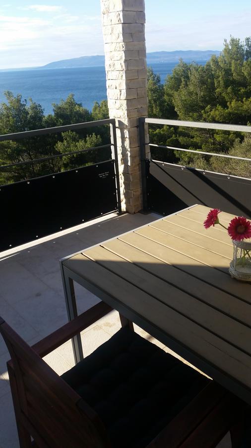 Gavza Sky View Apartment Cres Bagian luar foto
